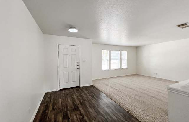 1951 Club Crossing Gallery 2