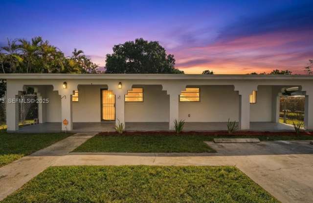 10220 SW 178th St photos photos