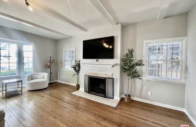 1436 S Spaulding Ave photos photos