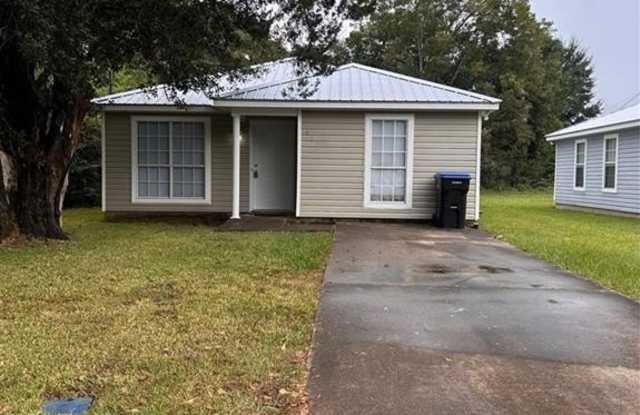 411 4th Avenue - 411 Fourth Avenue, Chickasaw, AL 36611