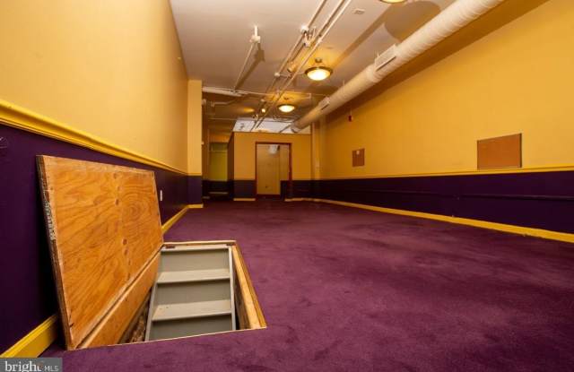 220 N CHURCH Street Gallery 3