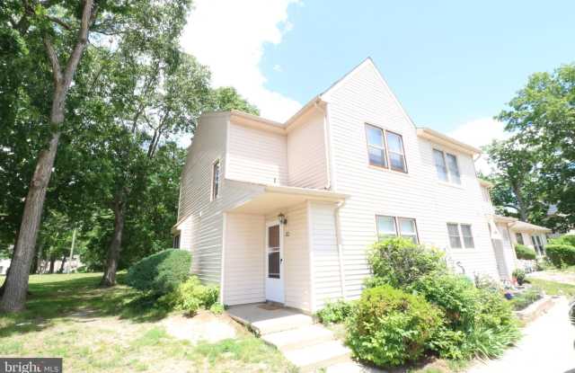 32 PIN OAK Lane photos photos