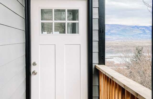 River View Gallery 4