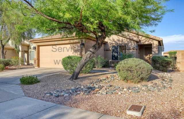 6031 N Castano Dr Gallery 1