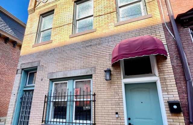 Elegant Historic North Shore Home – 2 bedroom - Modern Comfort in a Timeless Setting - 516 East North Avenue, Pittsburgh, PA 15212