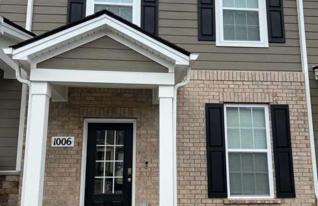 3 bedroom, 2.5 Bath, 2 story Townhome in Columbia, TN photos photos
