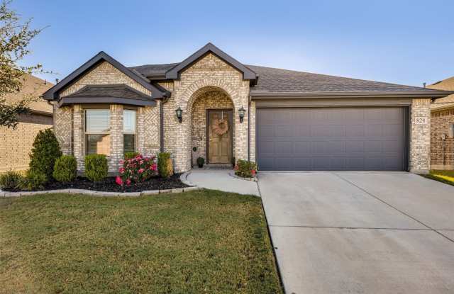 828 Foxtail Bend Gallery 2
