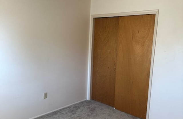 Cute 3 Bedroom 1 Bath Gallery 3