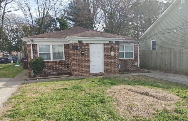 1133 Commerce Avenue - 1133 Commerce Avenue, Chesapeake, VA 23324