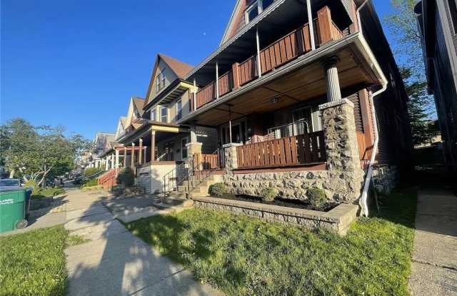 76 Vernon Place unit: Lower photos photos