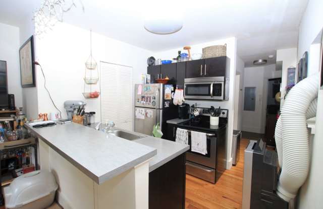 Newly renovated one bedroom unit in a great location in Brewerytown Gallery 4