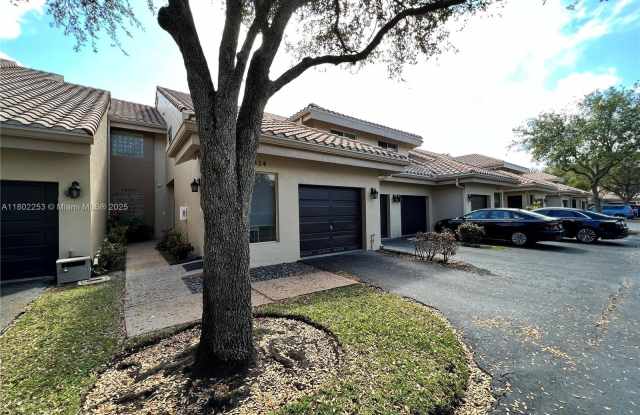 16322 Malibu Dr photos photos