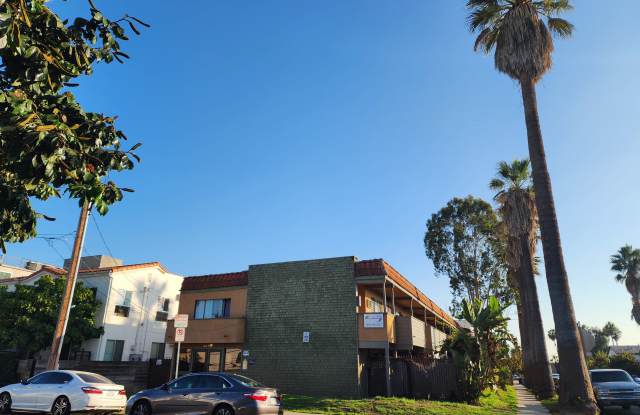 5080 Romaine St - 5080 Romaine Street, Los Angeles, CA 90029