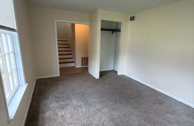 T.R. Lawing Realty Property Gallery 4