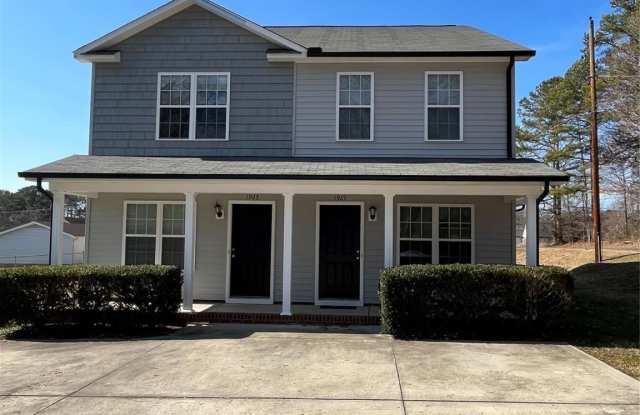 `1923 Crestmont Avenue - 1923 Crestmont Street, Kannapolis, NC 28081
