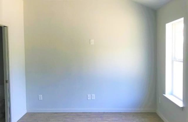 8007 Marydean Avenue Gallery 2