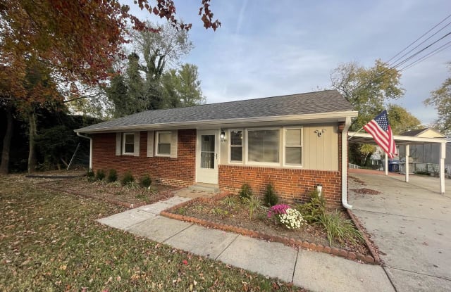 2849 OAK KNOLL DRIVE - 2849 Oak Knoll Drive, West Falls Church, VA 22042