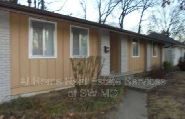 858 S Cavalier photos photos