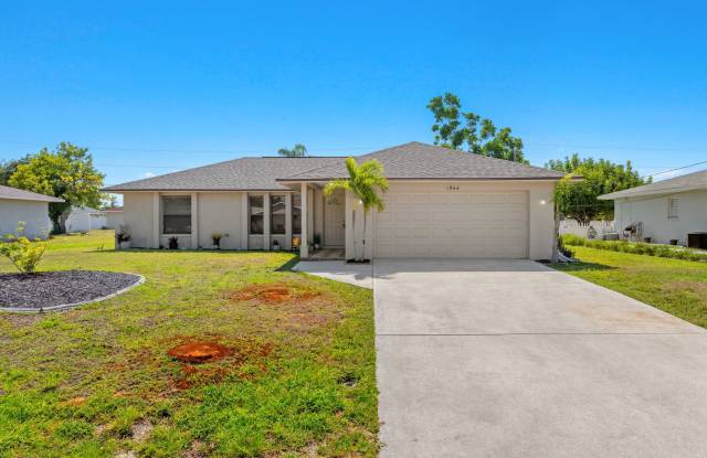 Available Now!  3/2 Pool Home in Southeast Cape Gallery 3