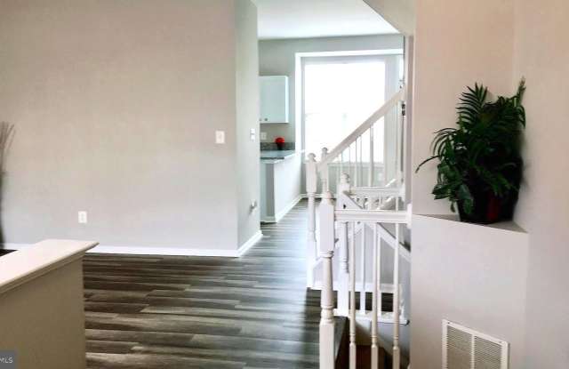 3938 HARTLAKE STREET Gallery 2