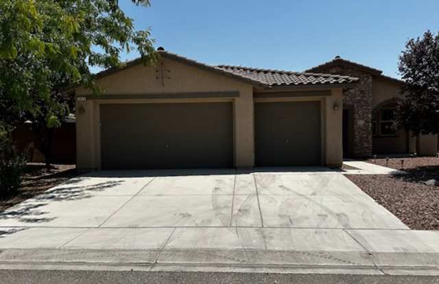 5819 E Badlands Ln photos photos