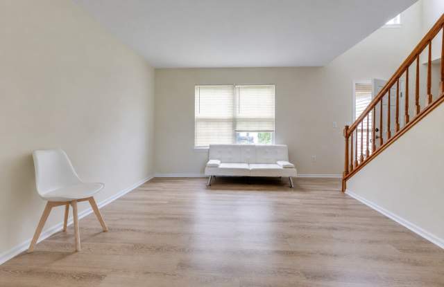 21258 W Cascade Court Gallery 2