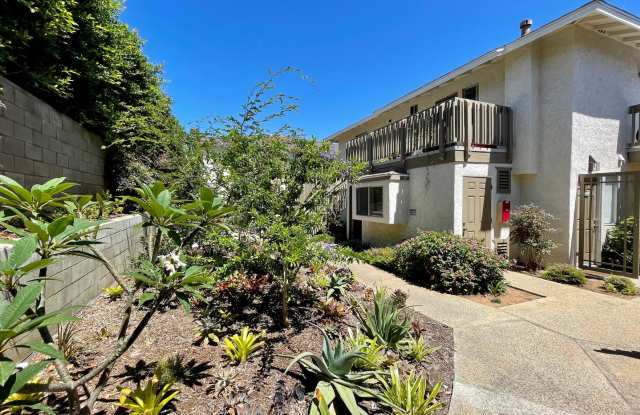 Dual Primary Bedrooms - One Block to Beach! - 244 Chinquapin Avenue, Carlsbad, CA 92008