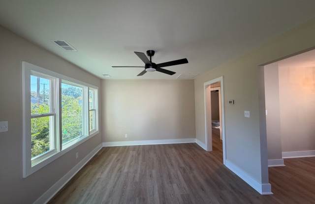 Beautifully Renovated 2-Bedroom Home with Fenced Backyard – 1507 Pollock Street Gallery 4