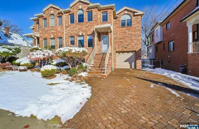 243 Tom Hunter Road photos photos