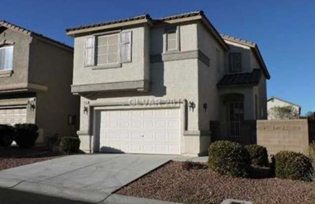 Large 4 bedroom home! A must see! photos photos