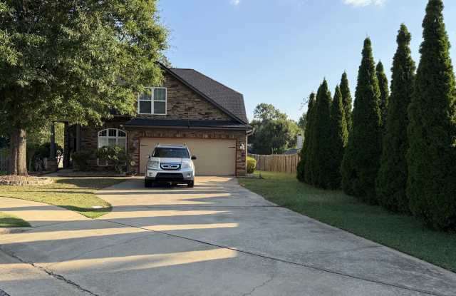 1002 Silver Lake Ct Gallery 1