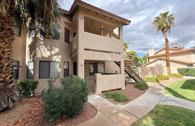 749 Rock Springs Drive #101 Gallery 1