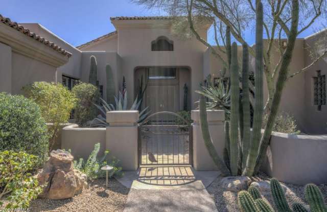 7723 E CASSIA Circle Gallery 2