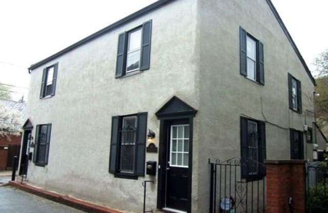 160 Berger Aly - 160 Berger Alley, Columbus, OH 43206
