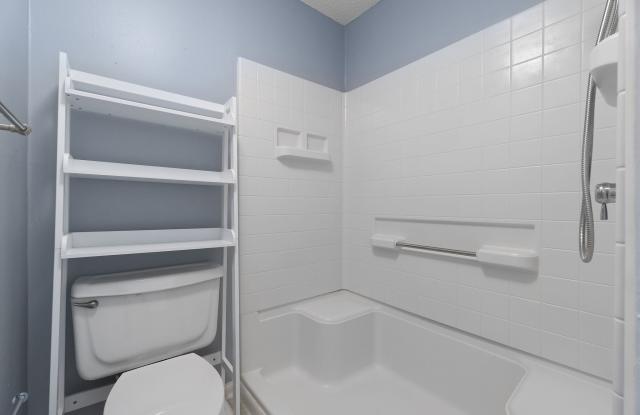 1100 Shoreline Drive #217 - 217 Gallery 2