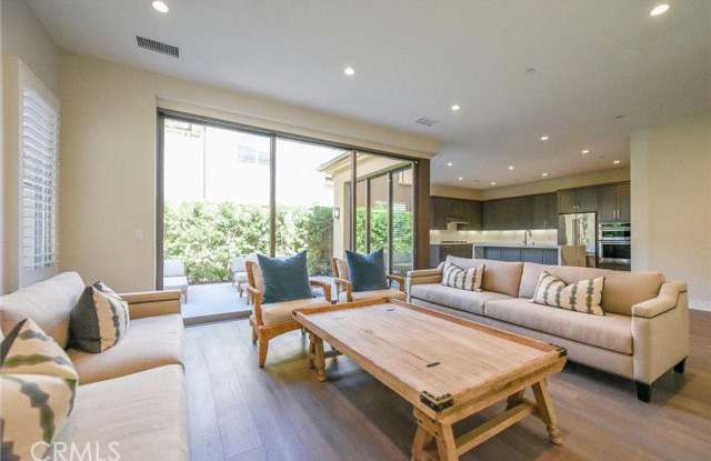 121 Linda Vista Gallery 3