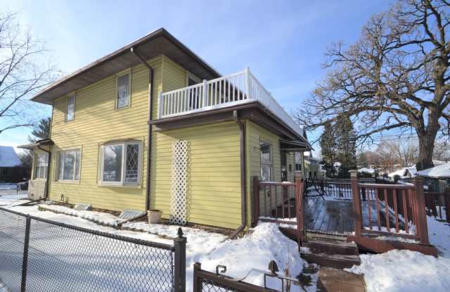 1583 Wellesley Avenue Gallery 3