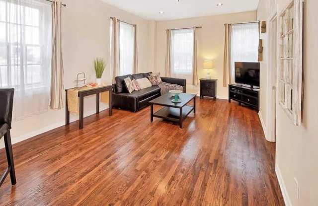 227 CHRISTOPHER COLUMBUS DR photos photos