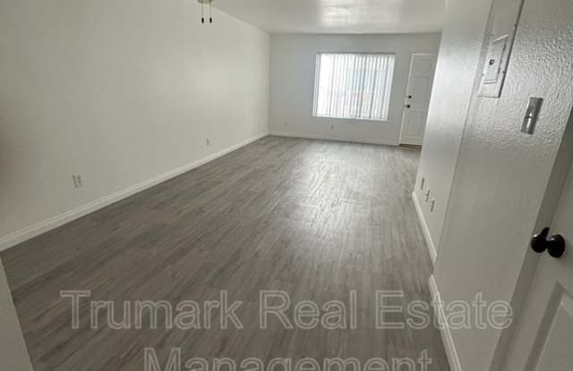 1122 e elk ave. photos photos