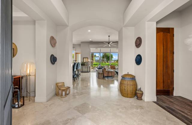 56738 Palms Dr Gallery 4
