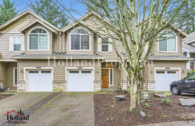 Bright & Spacious 3-Bedroom Townhome in a Prime Location! photos photos
