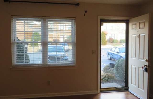 215 Thistle Ln Gallery 3