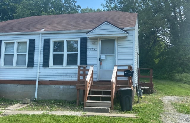 1147 Oakland Ave - 1147 Oakland Ave, Kansas City, KS 66102