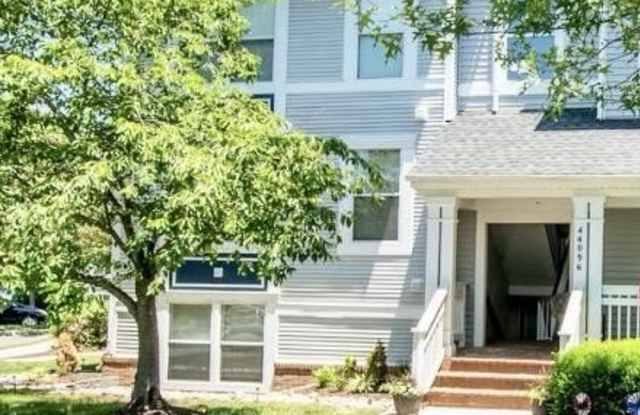 44096 NATALIE Terrace photos photos