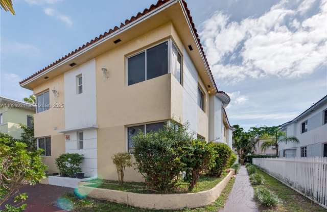 1220 Marseille Dr photos photos