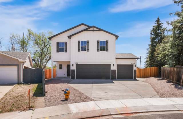 Contemporary 3BR with Garage, Yard & Designer Finishes photos photos