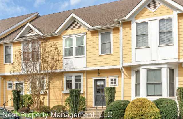 113 C Melbourne Park Circle - 113 Melbourne Park Cir, Charlottesville, VA 22901