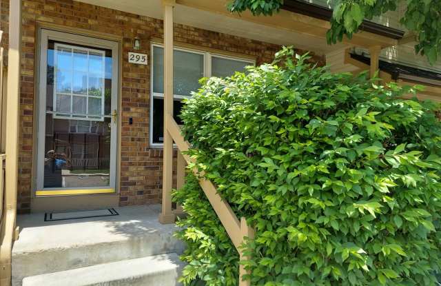 Beautiful Townhouse in Louisville!! photos photos