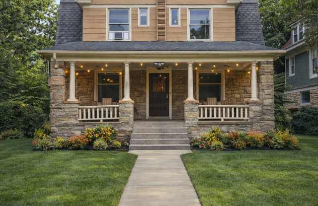 Historic Charm Meets Modern Living – Spacious 6-Bedroom in Prime KC Location! $3900.00 photos photos