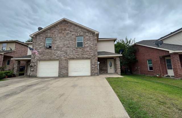 Spacious 2-Story Duplex With Private Fenced Yard photos photos